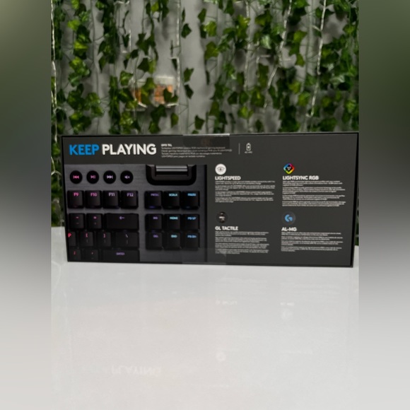 Logitech - G915 LIGHTSPEED TKL Wireless Mechanical GL Tactile Switch - Picture 4 of 4